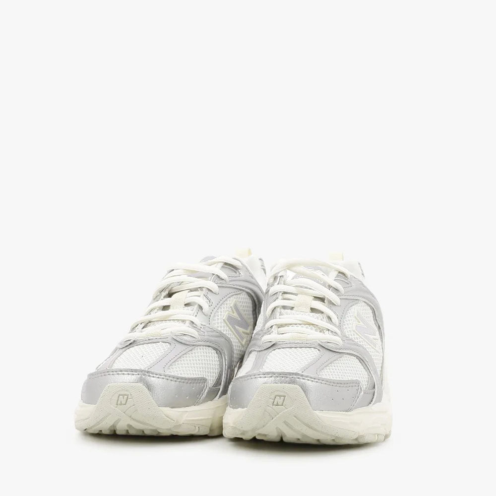 Sneakers Running Donna NEW BALANCE 530 in Tessuto Sintetico e Mesh Silver Metallic e Reflection