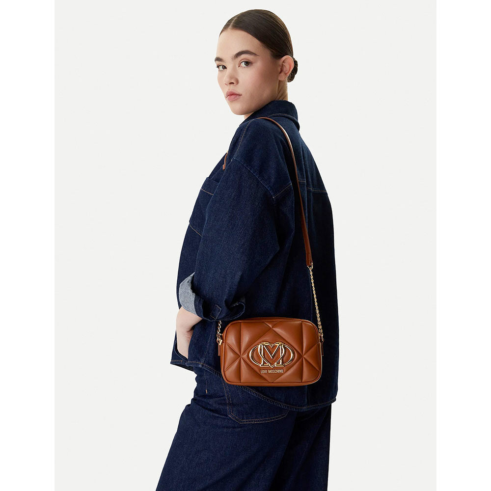Camera Case Trapuntata LOVE MOSCHINO linea Embossed color Cuoio