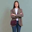 THE BRIDGE Damen-Umhängetasche, mittelgroß, Lucrezia-Linie aus lilafarbenem Leder