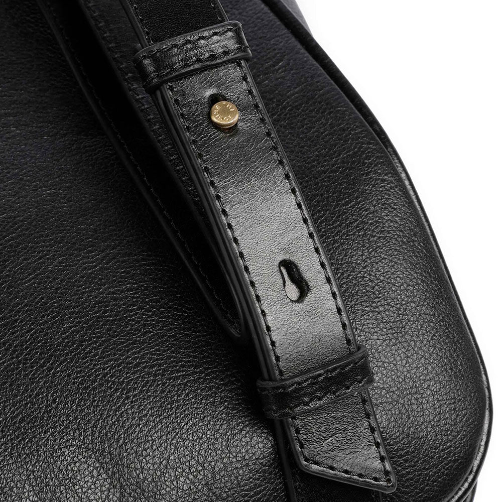 Damenrucksack mit Klappe THE BRIDGE Elisabetta-Linie aus schwarzem Leder