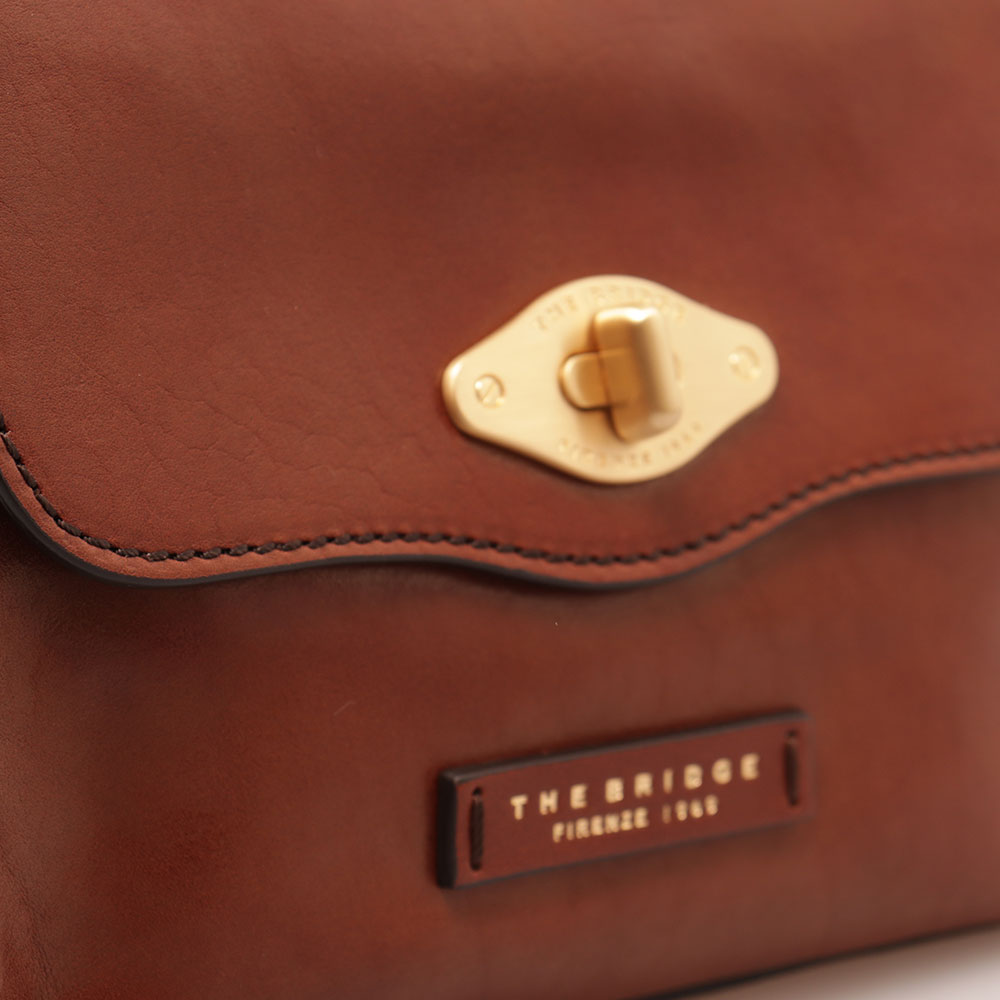 THE BRIDGE Barbara Linie 
Damen Umhängetasche mit Klappe aus braunem Leder