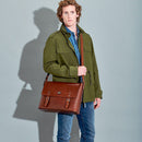 THE BRIDGE Herren Messenger Bag aus der Lorenzo Linie in braunem Leder