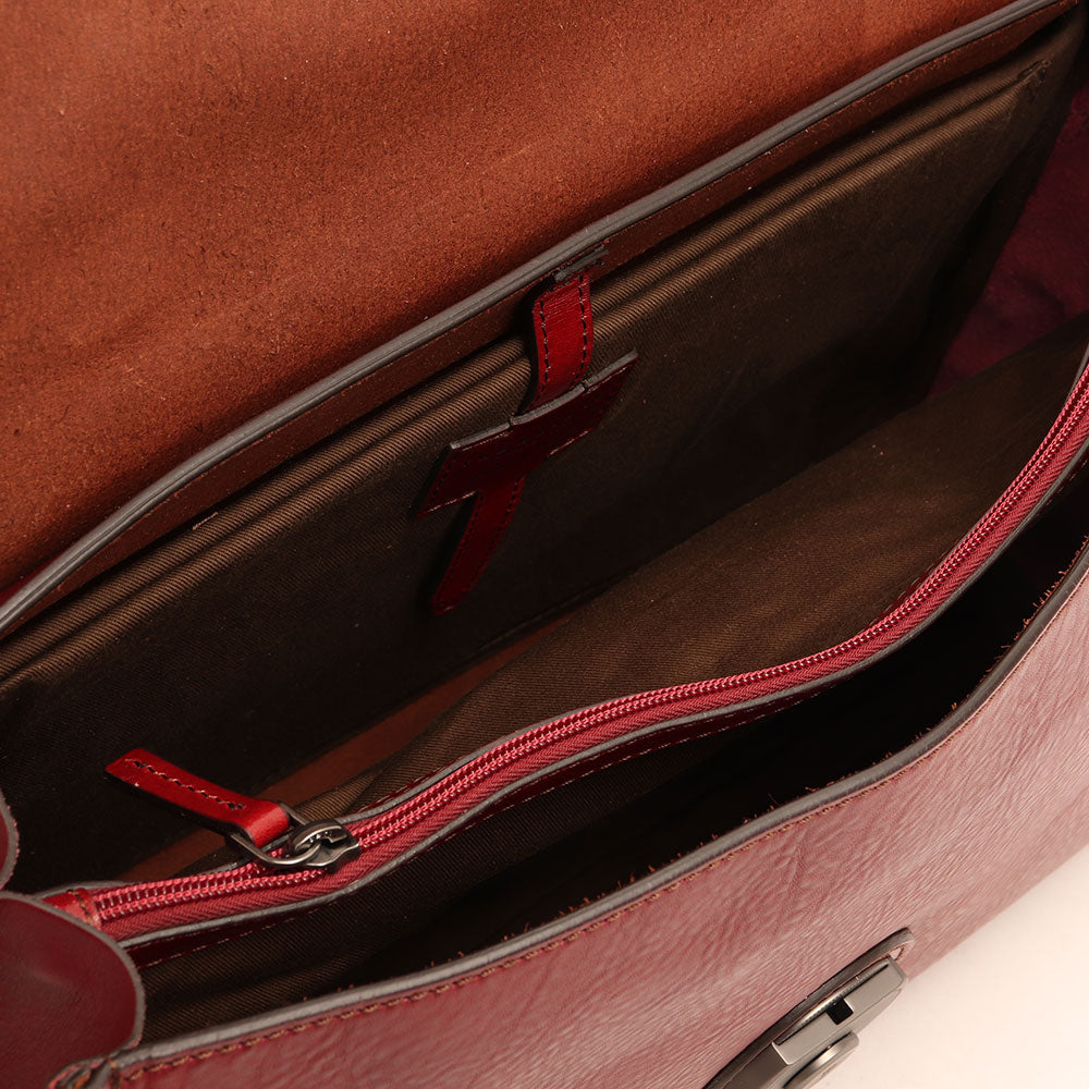 THE BRIDGE 13" Laptop-Aktentasche mit Schultergurt aus bordeauxrot genarbtem Leder der Capalbio-Linie