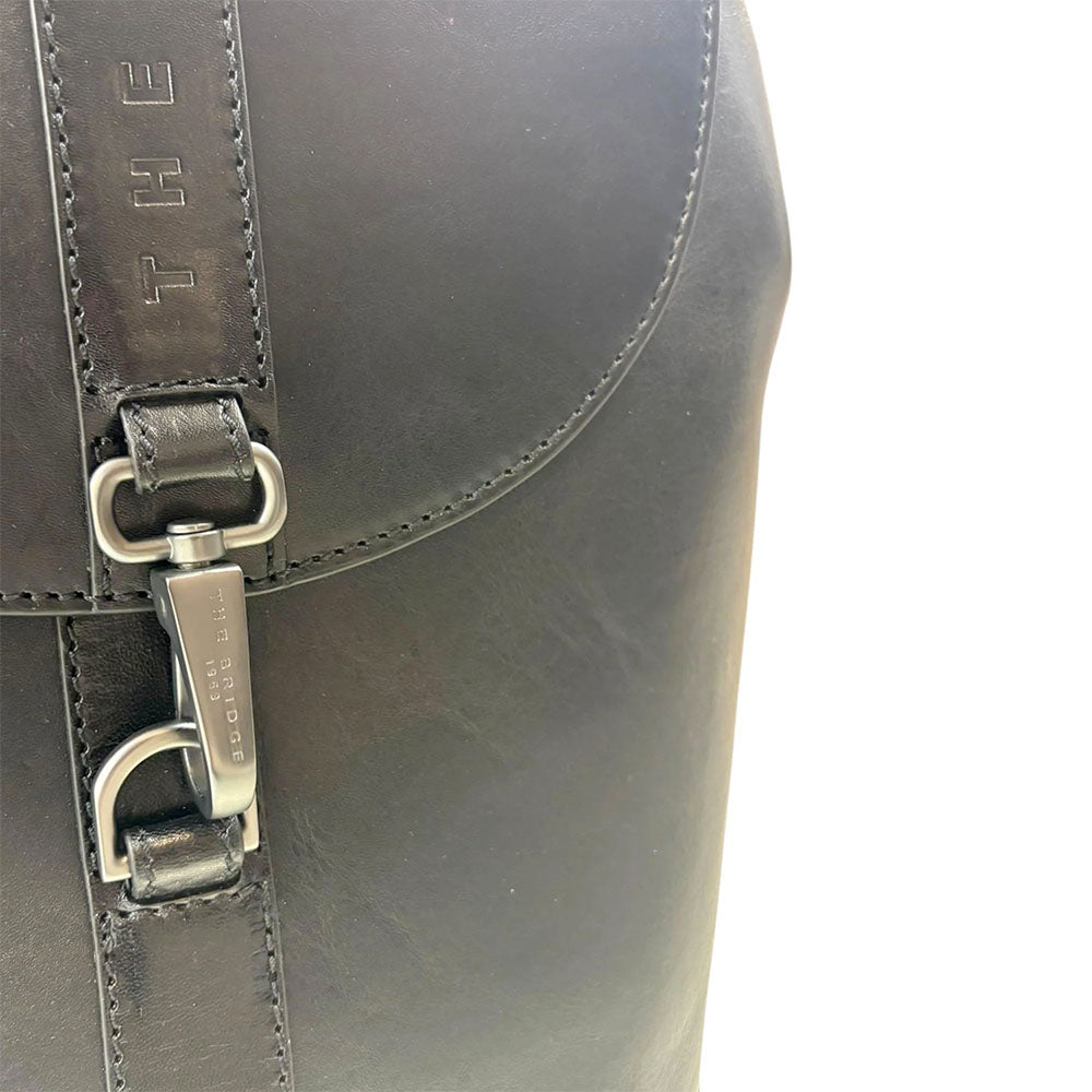 Zaino Uomo con Pattina THE BRIDGE linea Giacomo in Pelle Nera