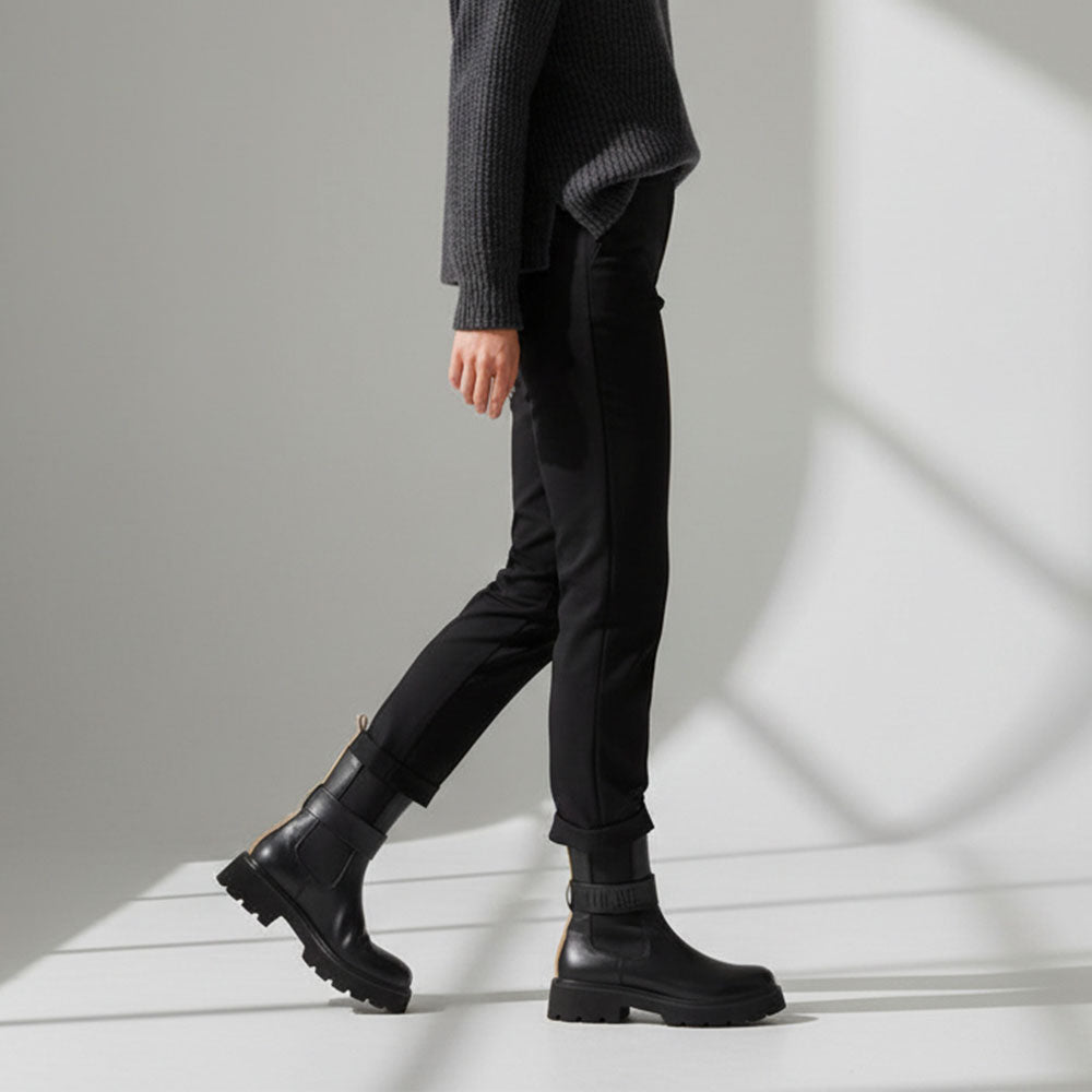 Stivaletti Bikers Donna 1A Classe Alviero Martini in Eco Nappa Nera con Logo 1236