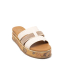 Alviero Martini 1A Classe Plateau-Slipper in Weiß mit Strasssteinen und Geo Classic-Einsatz 2178