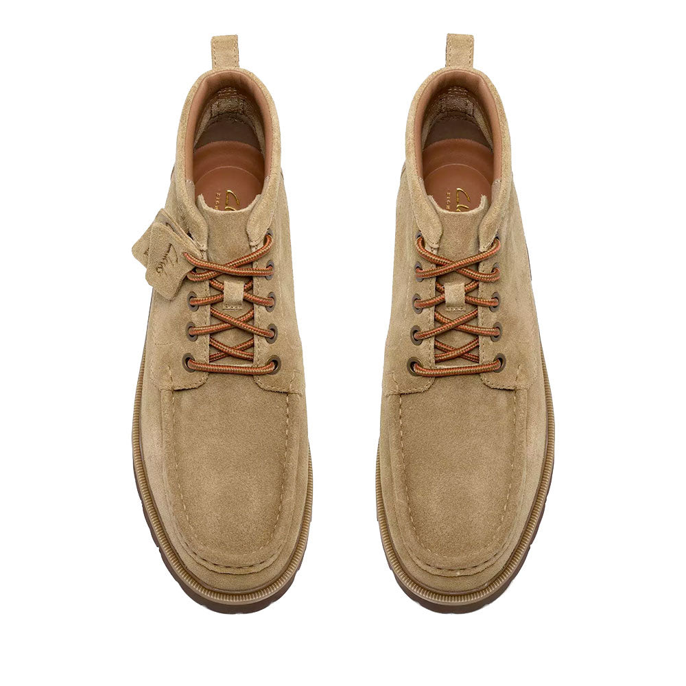 Stivaletto Uomo CLARKS linea Cleyhill Hi in Pelle Scamosciata Dark Sand