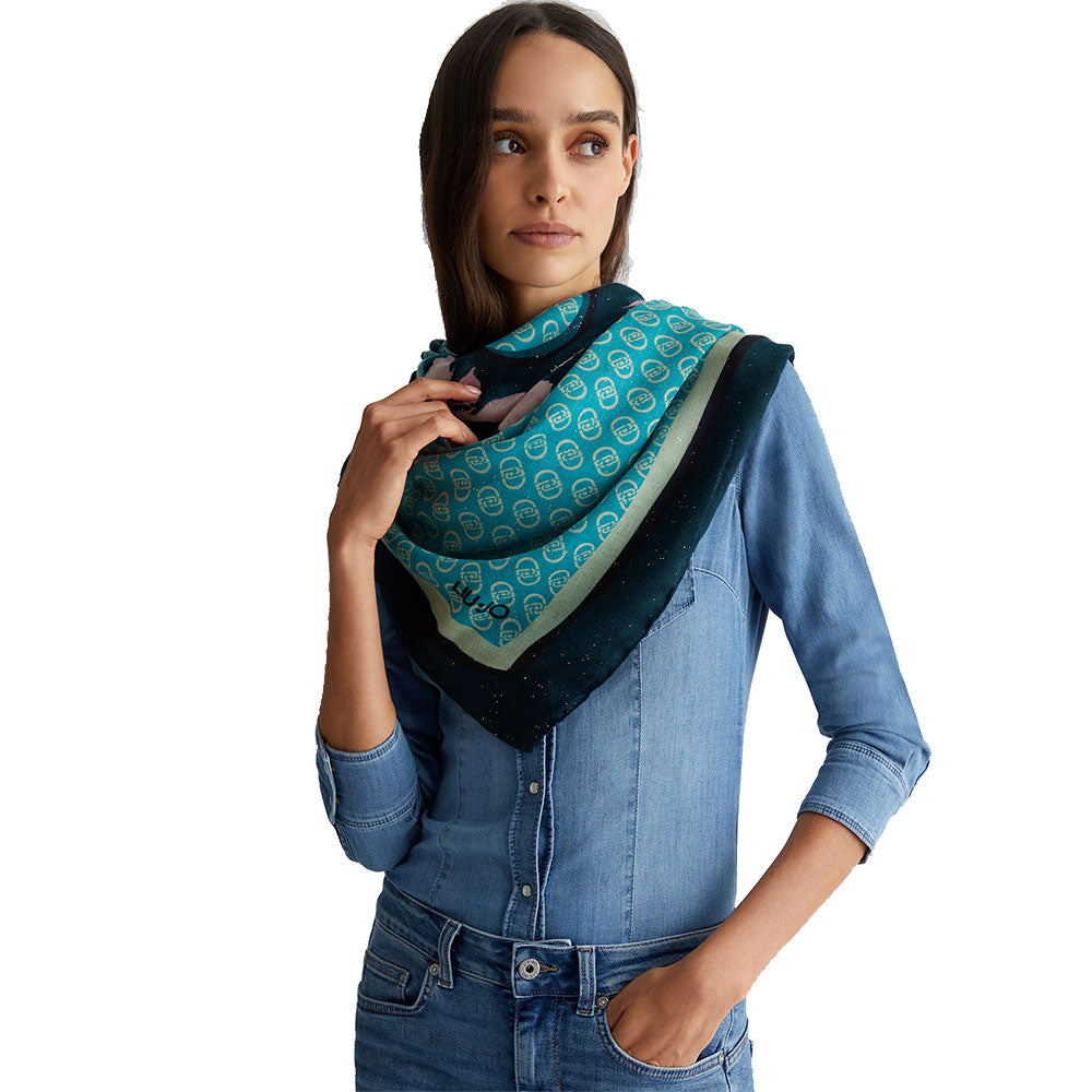 Tanti Modi Come Indossare Un Foulard Al Collo Foulard Moda Donna