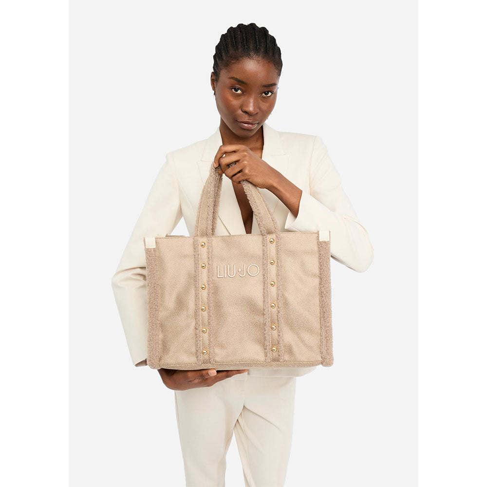 Shopping Bag Donna LIU JO in Tessuto Spalmato Effetto Montone e Inserti Teddy Beige Chiaro