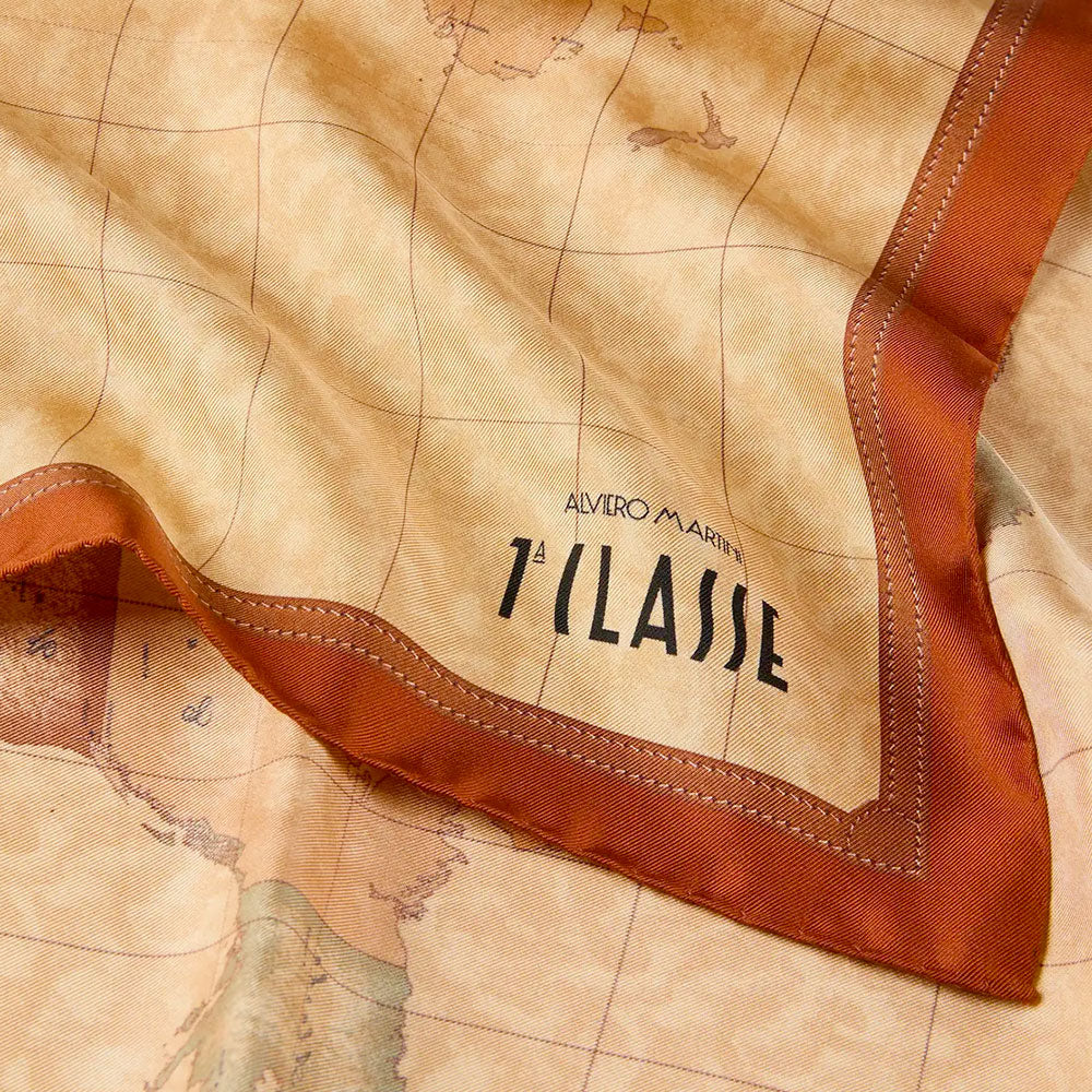 Foulard in Seta 70 x 70 cm 1A Classe Alviero Martini stampa Geo Classic e Arancione 3170