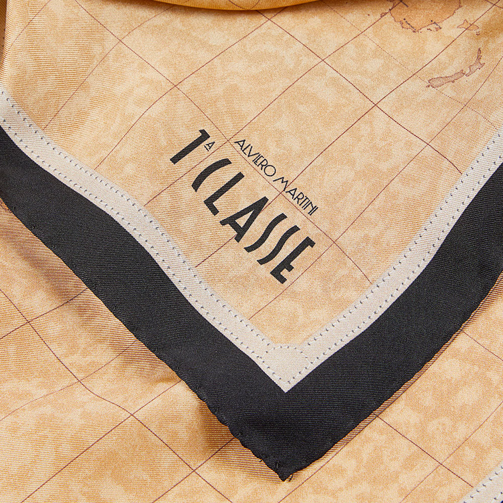 Foulard 50 x 50 cm 1A Classe Alviero Martini in Seta stampa Geo Classic e Nero 3250