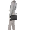 COCCINELLE Best Medium Linie
Damen Schultertasche aus Leder in der Farbe Weiß 