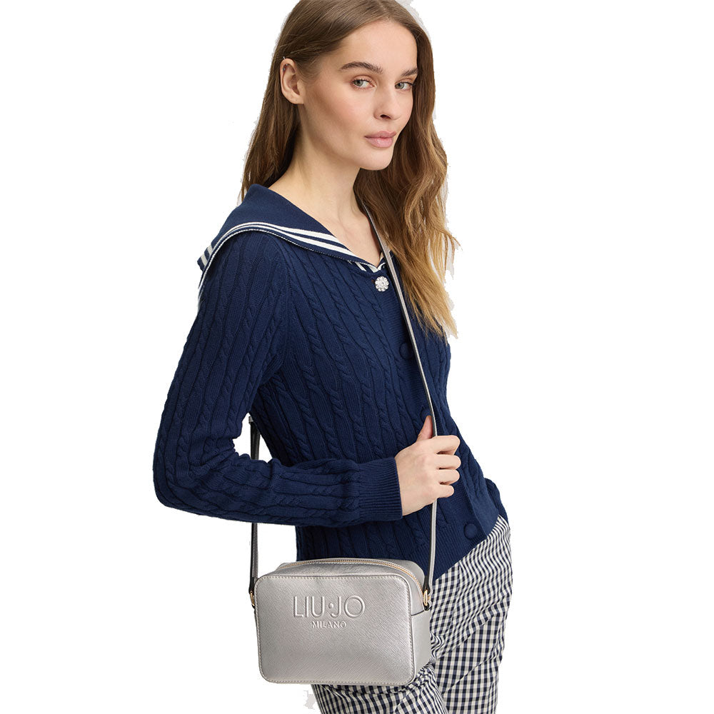 LIU JO Damen Schultertasche mit Logoprägung Silber – Cuoieriashop