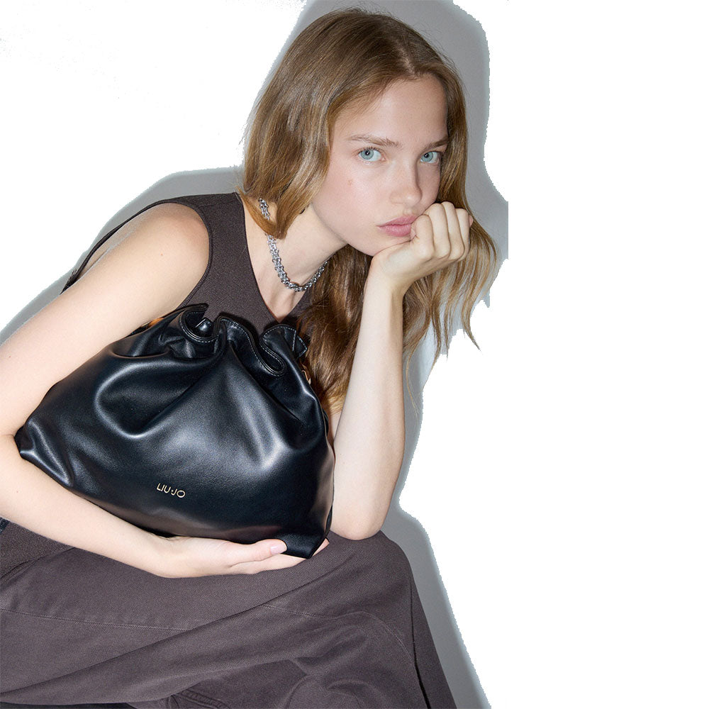 LIU JO Damen-Schultertasche Riccy Medium aus glattem schwarzem Kunstleder