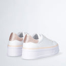 LIU JO Selma 16 Plateau-Sneaker aus weißem Leder mit Puder-Satin-Einsatz mit Strasssteinen