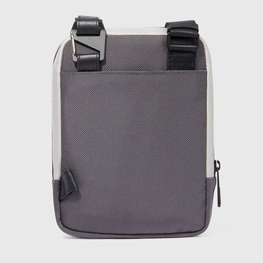 Herren-Umhängetasche PIQUADRO mit iPad-Mini-Fach aus Stoff und Leder in Grau-Schwarz Modell Brief 2 - CA3084BR2S