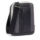 Herren-Umhängetasche PIQUADRO mit iPad-Mini-Fach aus Stoff und Leder in Grau-Schwarz Modell Brief 2 - CA3084BR2S