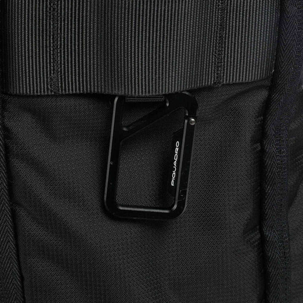 Zaino da Bici PIQUADRO in Nylon Riciclato Nero con Porta Pc 15,6" Linea Arne - CA5998S125