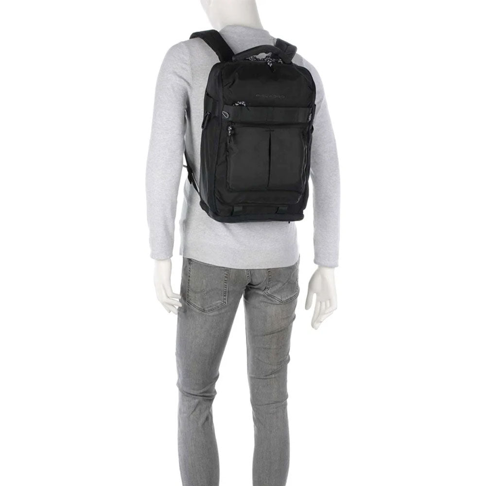 Zaino da Bici PIQUADRO in Nylon Riciclato Nero con Porta Pc 15,6" Linea Arne - CA5998S125