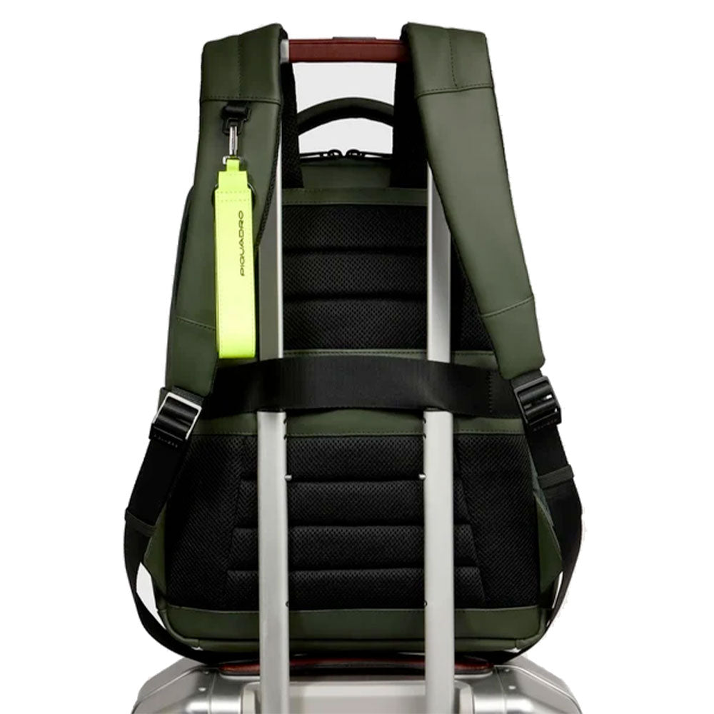 Zaino PIQUADRO resistente all'acqua con porta PC - CA6238W129W Verde