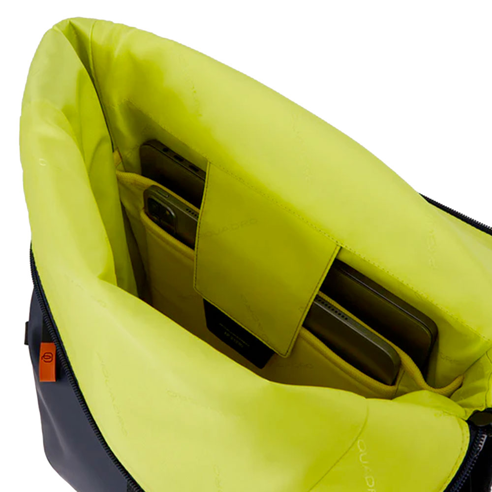 Zaino PIQUADRO Roll Top con porta Pc 15,6" in Tessuto Gommato colore Nero - CA6291C2OW