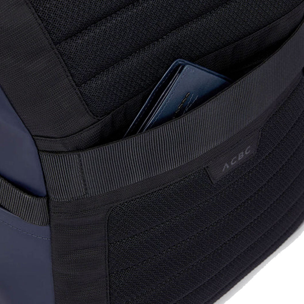 Zaino PIQUADRO Roll Top con porta Pc 15,6" in Tessuto Gommato colore Nero - CA6291C2OW