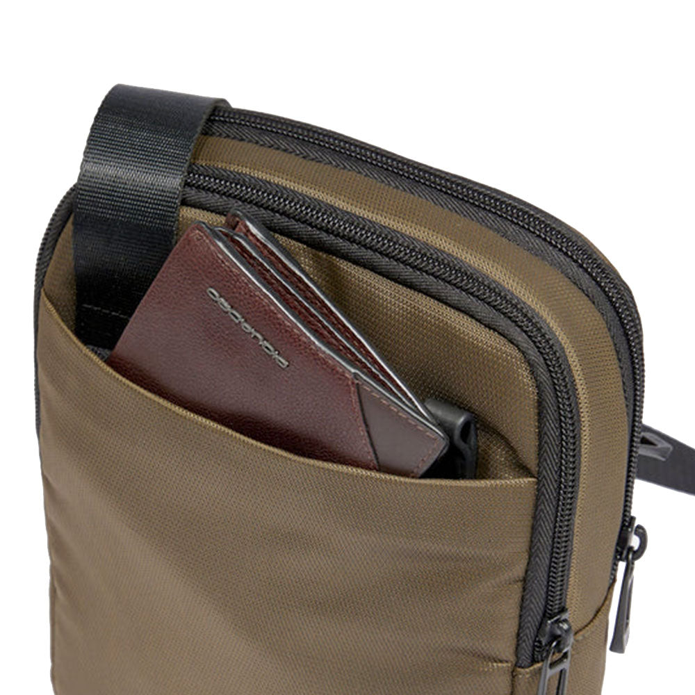 Borsello Uomo PIQUADRO porta iPad in Tessuto Nero con Due Scomparti - CA6303W129
