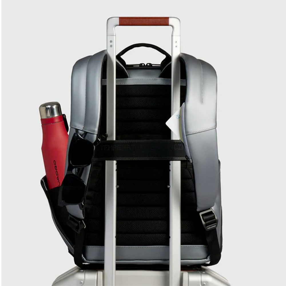 Zaino PIQUADRO Con Porta Pc 14" in Tessuto Argento e Nero Linea Corner 2.0 - CA6464C2OW