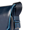 PIQUADRO Herren-Reiseetui Horizontal aus blauem Leder, Blue Square-Linie – CA6812B2