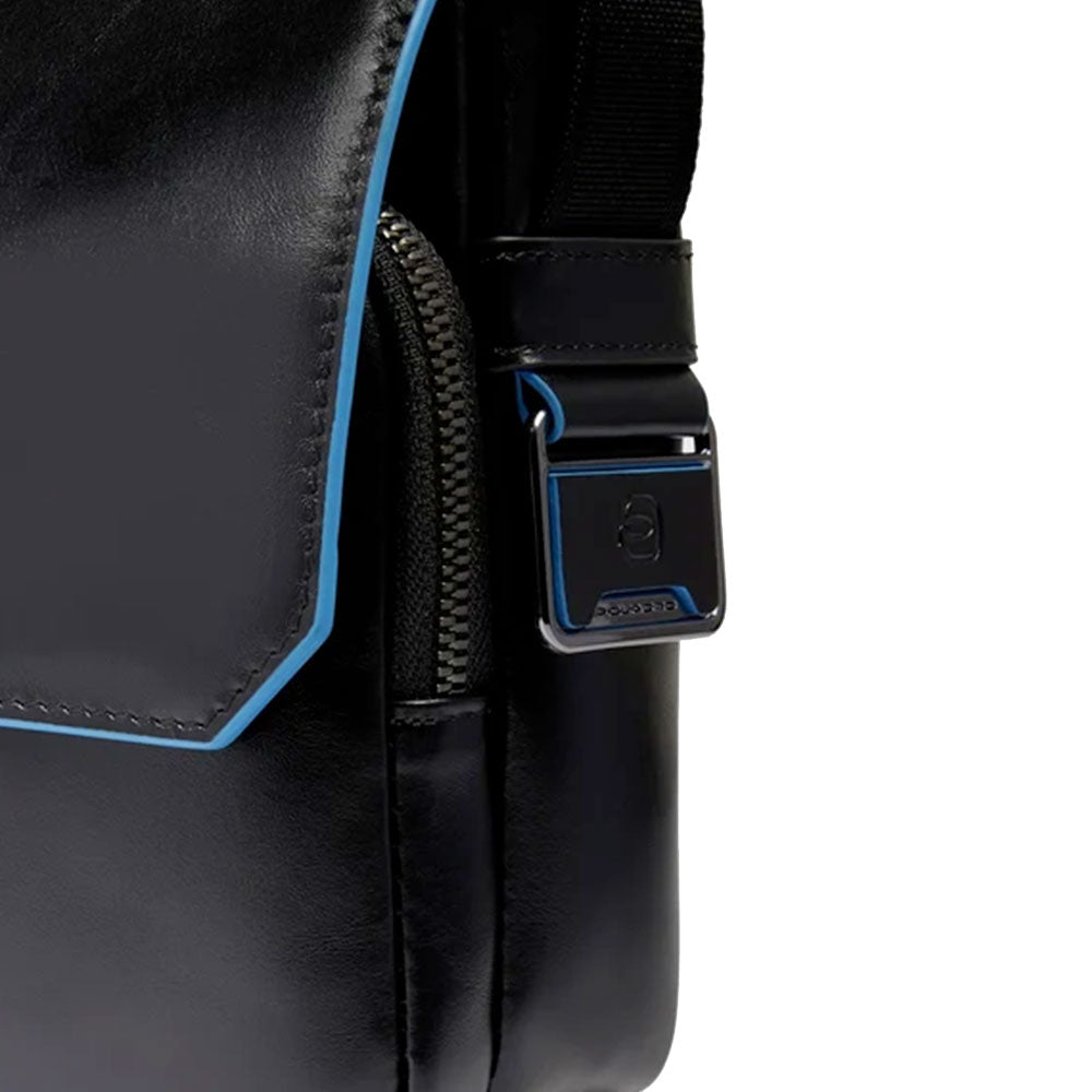 PIQUADRO Herren-Kulturbeutel Horizontal aus schwarzem Leder, Linie Blue Square – CA6812B2