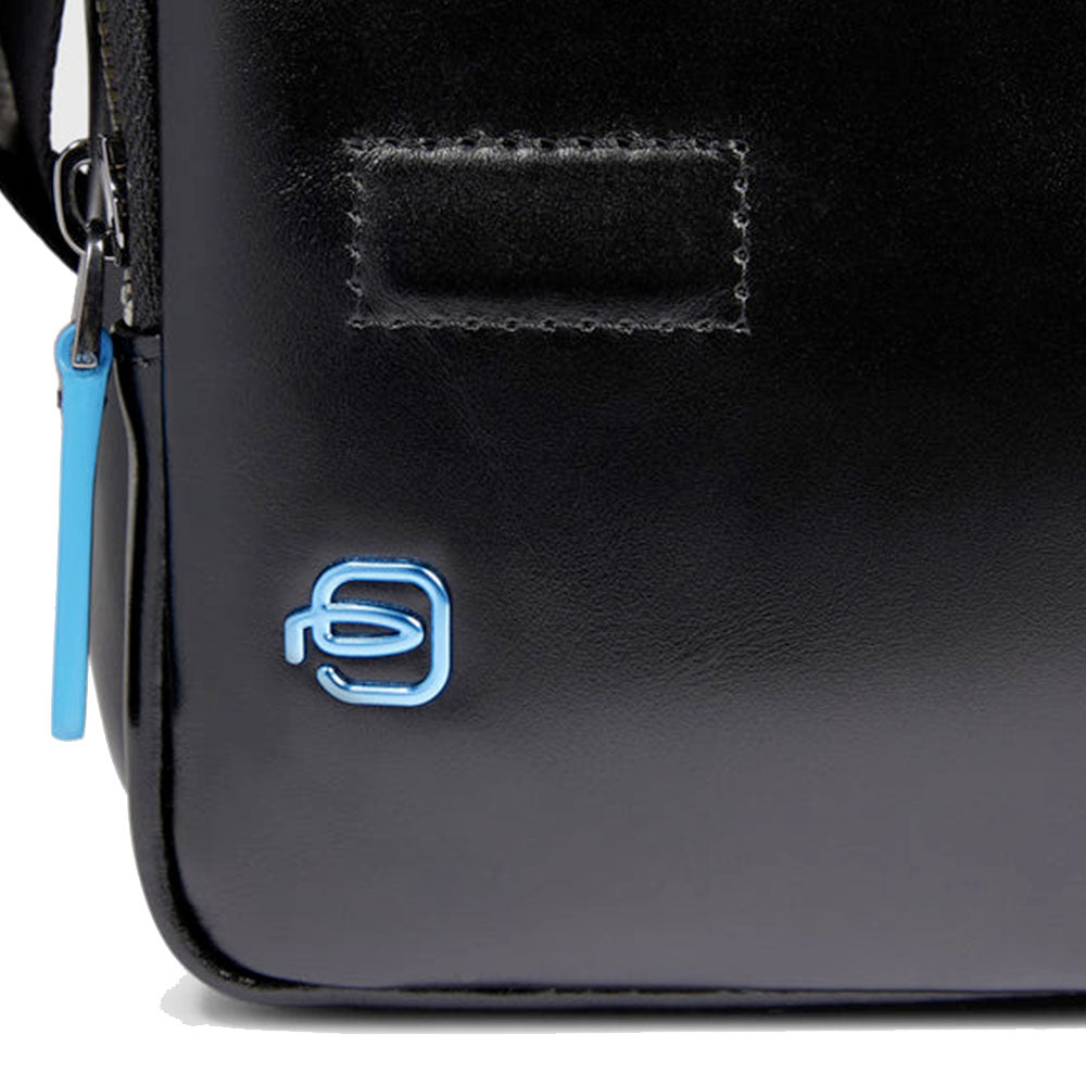 PIQUADRO Herren-Kulturbeutel Horizontal aus schwarzem Leder, Linie Blue Square – CA6812B2