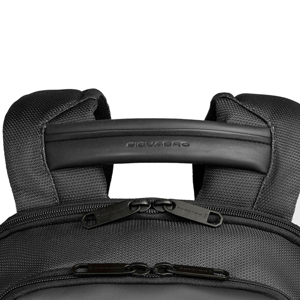 Zaino PIQUADRO Con Porta Pc 14" in Tessuto Nero Linea Lyss - CA6927S143BM