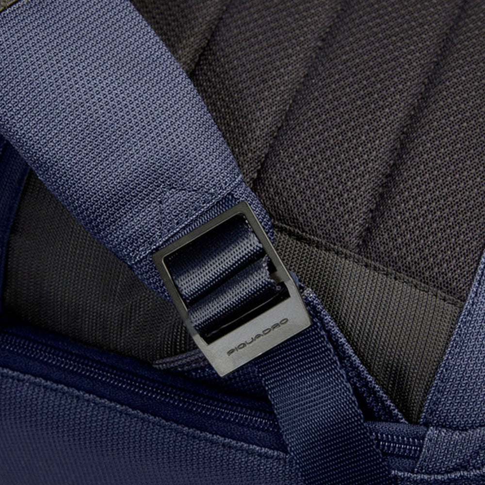 Zaino PIQUADRO Con Porta Pc 15,6" in Tessuto Blu Linea Lyss - CA6928S143BM