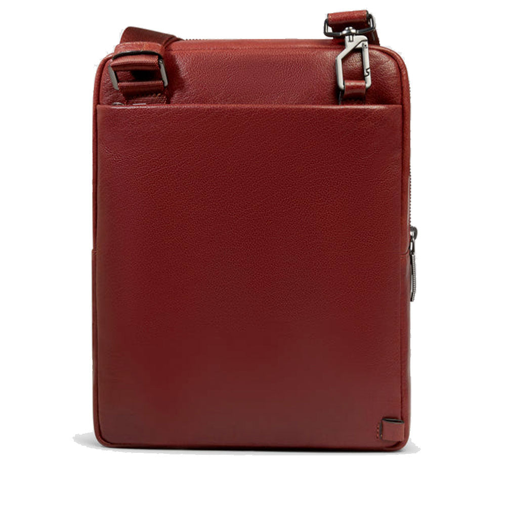 Herren-Umhängetasche mit iPad-Fach PIQUADRO Modell Solm aus cognacfarbenem Leder - CA7031S141