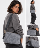 Damen-Umhängetasche 1A Classe ALVIERO MARTINI Modell Soft Ranch aus Stoff Soft Geo Dark LG05