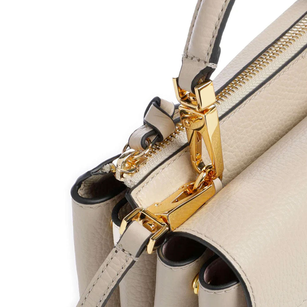 Damen-Henkeltasche mit Umhängeriemen COCCINELLE Modell Arlettis aus Leder in Sandshell