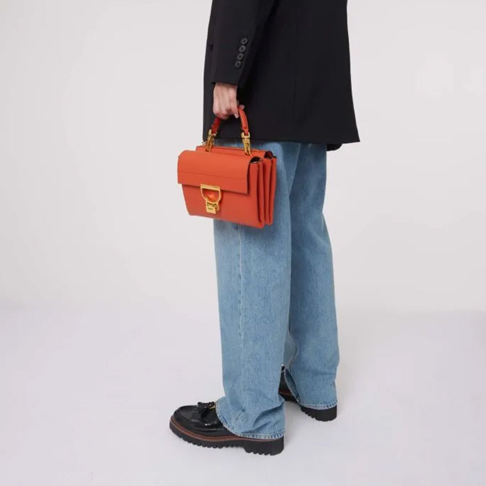 Borsa Donna a Mano con Tracolla COCCINELLE Linea Arlettis in Pelle colore Grenadine Red