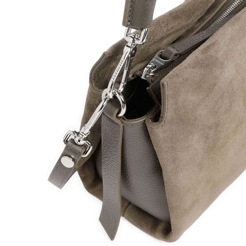 Damen-Henkeltasche COCCINELLE Modell Boheme Small aus Suede in Fango