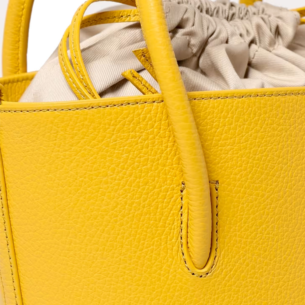 Borsa Donna a Mano a Secchiello COCCINELLE in Pelle Linea Myrtha colore Soleado