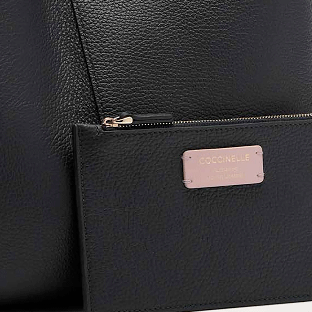 Borsa Donna a Spalla COCCINELLE Linea C-Easy Large Colore Nero
