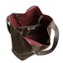 Damen-Schultertasche COCCINELLE aus Wildleder Modell C-Easy in Fango