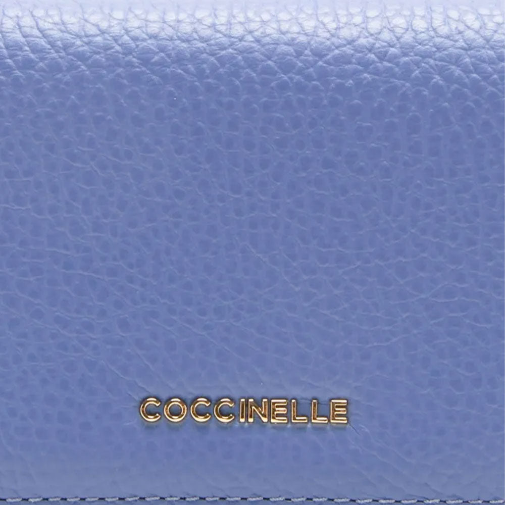 Portafoglio Donna Mini COCCINELLE in Pelle Linea Metallic Soft colore Azul Chiuso con Bottone