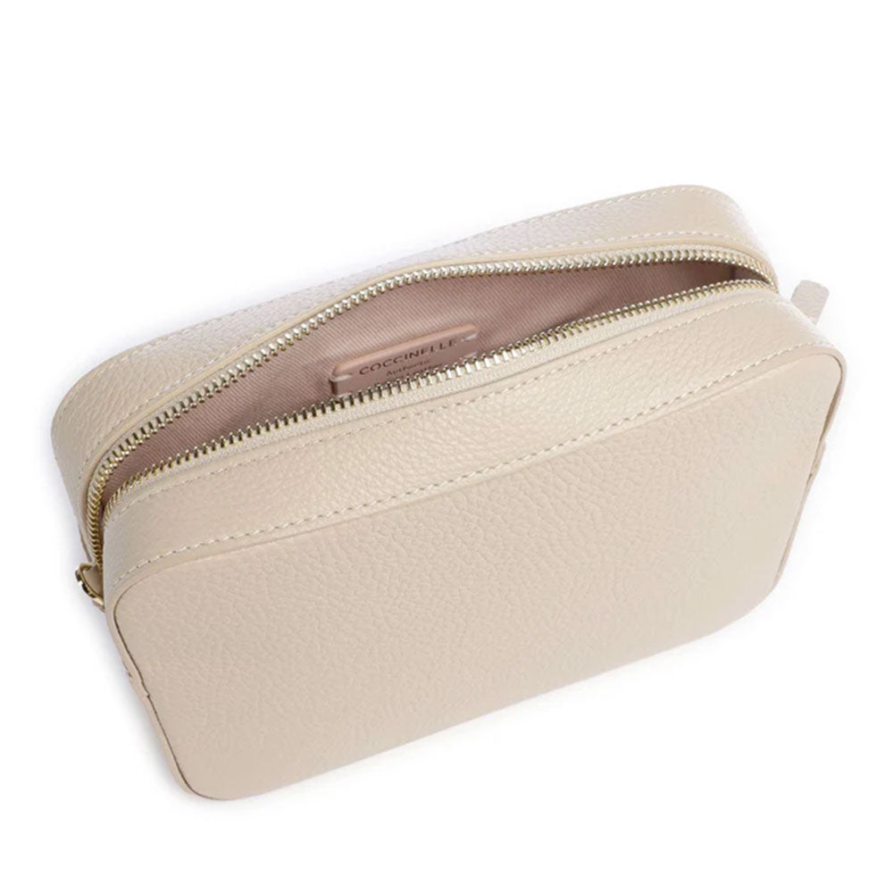 Borsa Donna a Tracolla COCCINELLE Linea Tebe Colore Sandshell - E5MN555M301