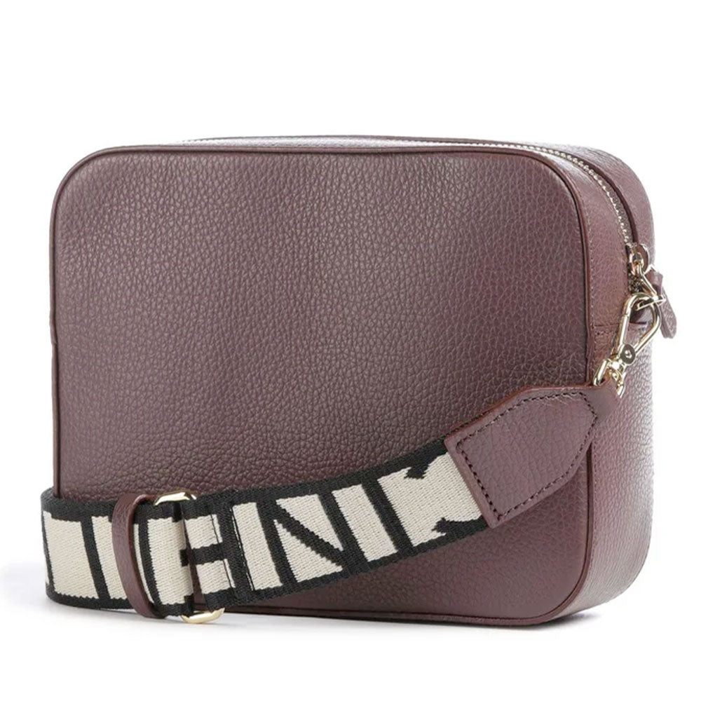 Borsa Donna a Tracolla COCCINELLE Linea Tebe Colore Berry - E5MN555M301