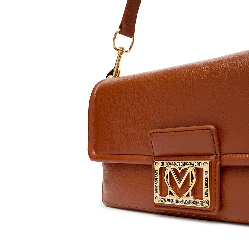 Damen-Schulter- und Umhängetasche LOVE MOSCHINO in Kastanienbraun mit quadratischer Logo-Plakette