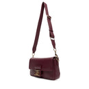 Borsa Donna a Spalla con Tracolla LOVE MOSCHINO color Vino con Placca Quadrata con Logo