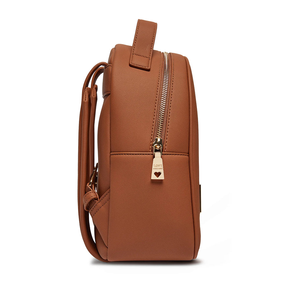 LOVE MOSCHINO MAXI LETTERING LINIE
Kleiner Damenrucksack in Walnussfarbe
