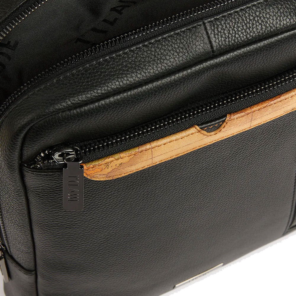 1A Classe Alviero Martini Trip Lederlinie LA86
Große Herrentasche in schwarzem Leder