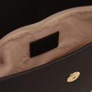 1A Classe Alviero Martini Geo Mirage Line 
Umhängetasche mit Klappe aus schwarzem gummiertem Stoff LC68