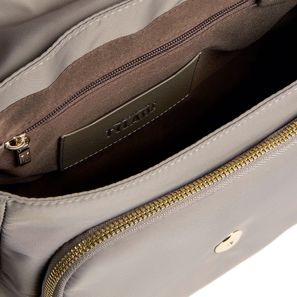 Borsa Donna Zaino Tracolla 1A Classe Alviero Martini linea Stormy Nylon Tortora LD20